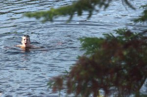 Mike in cold water BWCA 2014 (800x533)