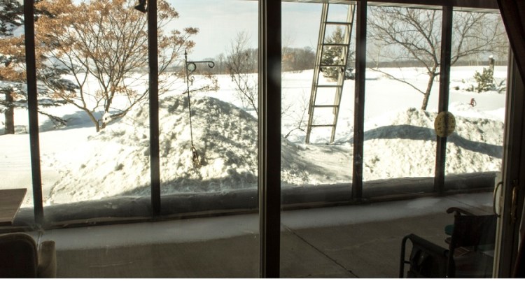 snowbank from roof eml